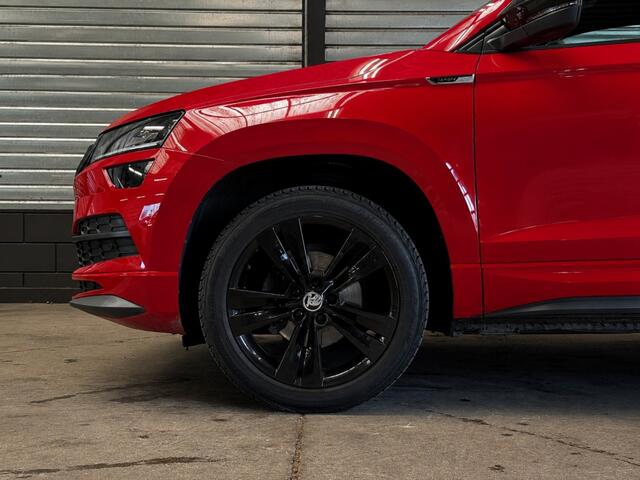 Skoda Karoq 1.5 TSI ACT Sportline | Panodak | Trekhaak | Stoelverwarming |