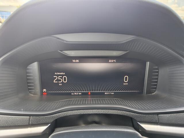 Skoda Karoq 1.5 TSI ACT Business Edition | Sensoren v/a | Achteruitrijcam. |