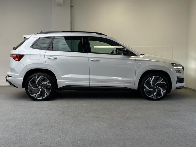 Skoda Karoq 1.5 TSI ACT Sportline | TREKHAAK | MATRIX LED | ACC | CAMERA | KEYLESS |