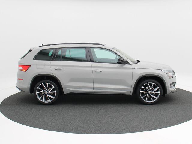 Skoda Kodiaq 1.5 TSi 150 Pk Automaat Sportline Business | Panorama Dak | Camera | Carplay | Adaptive Cruise | Canton Audio | LED | Elektrische Achterklep | 20 Inch