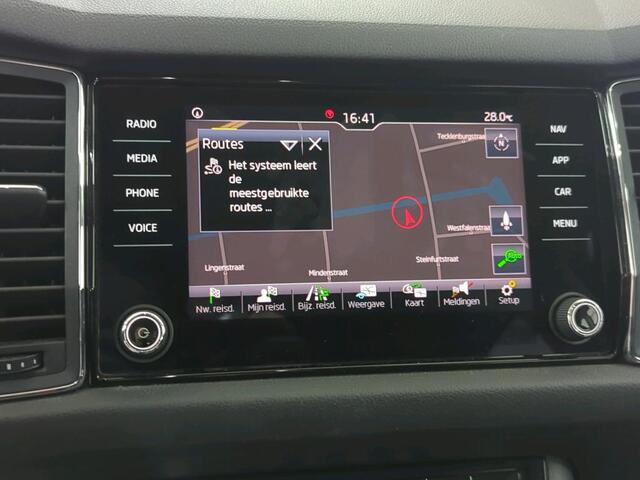 Skoda Kodiaq 1.5 TSI Business Edition / Digitaal dashboard / Navigatie / Camera / Parkeersensoren V+A /