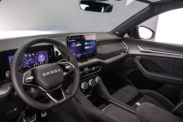 Skoda Kodiaq Sportline Business 1.5 TSI PHEV 204pk DSG Automaat Trekhaak, Panoramadak, Achteruitrijcamera, Verwarmde voorruit, Adaptive cruise control, LED matrix koplampen