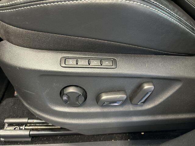 Skoda Kodiaq 1.5 TSI 150pk DSG Sportline Business 7p. · Camera · Elek. Trekhaak · Apple/Android Car Play · Elek. Bestuurdersstoel · 19'' Inch · Garantie t/m 06-06-2027 of 100.000km