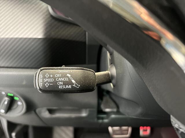 Skoda Kodiaq 1.5 TSI 150pk DSG Sportline Business 7p. · Camera · Elek. Trekhaak · Apple/Android Car Play · Elek. Bestuurdersstoel · 19'' Inch · Garantie t/m 06-06-2027 of 100.000km