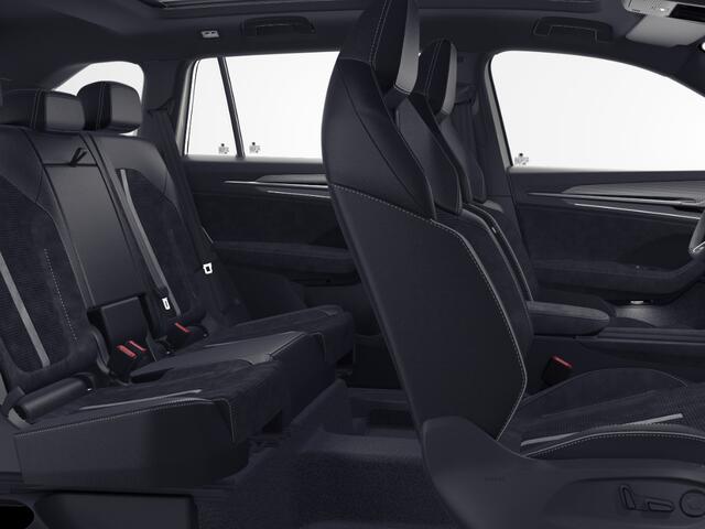 Skoda Kodiaq Sportline Business 1.5 TSI PHEV 150 kW / 204 PK SU V | Panorama dak | Trekhaak wegklapbaar | Comfort pakket | 3000 inruilpremie!!