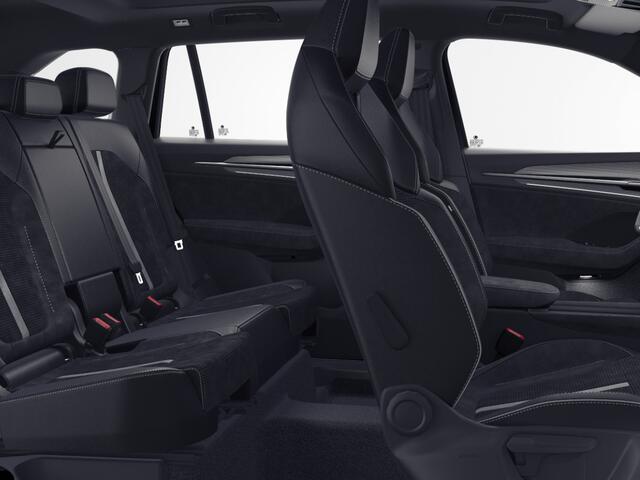 Skoda Kodiaq Sportline Business 1.5 TSI PHEV 150 kW / 204 PK SU V | Panoramadak | Trekhaak | 3000,- inruilpremie!!