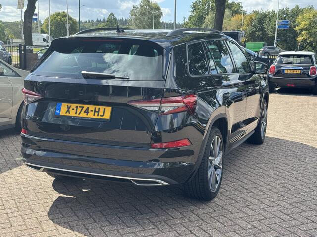 Skoda Kodiaq 1.5 TSI Sportline Business / Trekhaak / Camera / 20'' / Keyless / Navigatie / Matrix LED / DAB / Stoelverwarming / Cruise Control