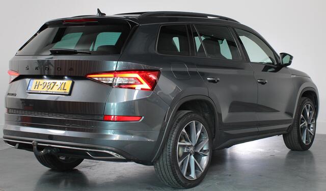 Skoda Kodiaq 1.5 TSI Sportline Business, 7-Persoons, Trekhaak, Panoramadak, Memory stoelen,