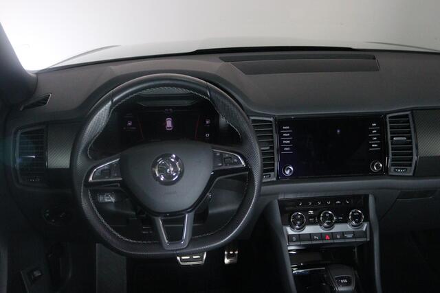 Skoda Kodiaq 1.5 TSI Sportline Business, 7-Persoons, Trekhaak, Panoramadak, Memory stoelen,