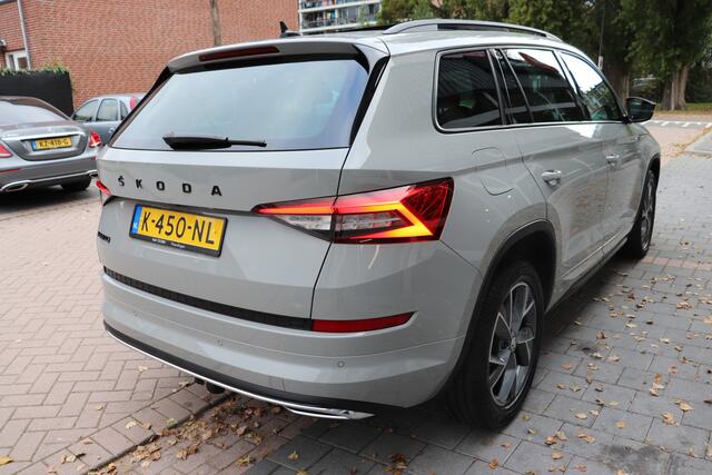 Skoda Kodiaq 1.5 TSI Sportline Business 7p. Automaat. Panoramadak, Trekhaak, 19"lm, navigatie