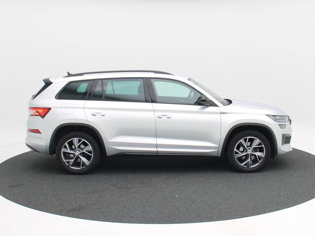 Skoda Kodiaq 1.5 TSi 150 Pk Automaat Sportline Business | Trekhaak Elektrisch | Virtual Cockpit | Sportstoelen Leder/Alcantara | Camera | LED | 19 Inch | 146.407 Km