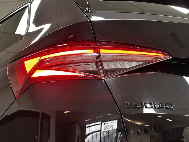 Skoda Kodiaq 1.5 TSI Sportline Business/ Pano Dak/ Schaalstoelen/ Zwarte Hemel/ Virtual Cockpit/ LED Koplampen/ Stoelverw V+A/ Stuurverw./ Audio-Premium/ Apple+Android/ DAB+/ Elek.Stoel+Memory/ Keyless/ Camera/ 20''LMV/ PDC.