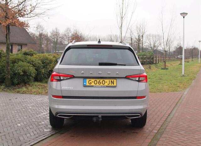 Skoda Kodiaq 1.5 TSI Sportline Business 7p. | DSG | 7 Persoons | Trekhaak | Camera | Sfeerverlichting |