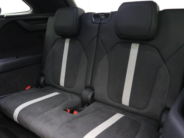 Skoda Kodiaq 1.5 TSI MHEV Sportline Business 7p 150PK DSG Pano-Schuifdak, Trekhaak, 360gr. Camera, 20" LM Velgen, Canton Audio, Memorystoelen, Side Assist, Keyless, Virtual Pedal, Winter Pakket, Matrix LED-Verlichting