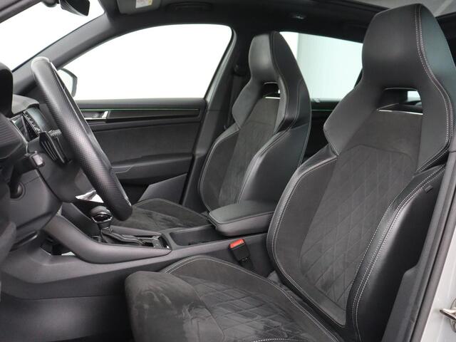 Skoda Kodiaq 1.5 TSI Sportline | Panoramadak | Stoelverwarming | Leder/Alcantara | Camera | Carplay | Sfeerverlichting | Virtual Cockpit | Canton Sound | Navigatie | Keyless | 20'' | Memory | Full LED