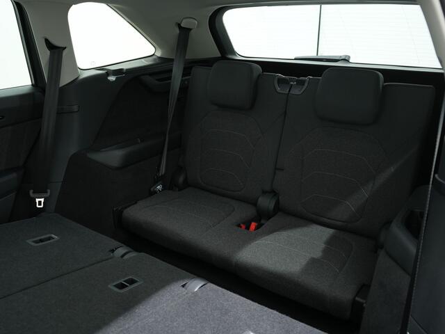 Skoda Kodiaq 1.5 TSI MHEV 150PK BUSINESS EDITION 7-P DSG | Comfortstoelen | Stoel/stuurverwarming