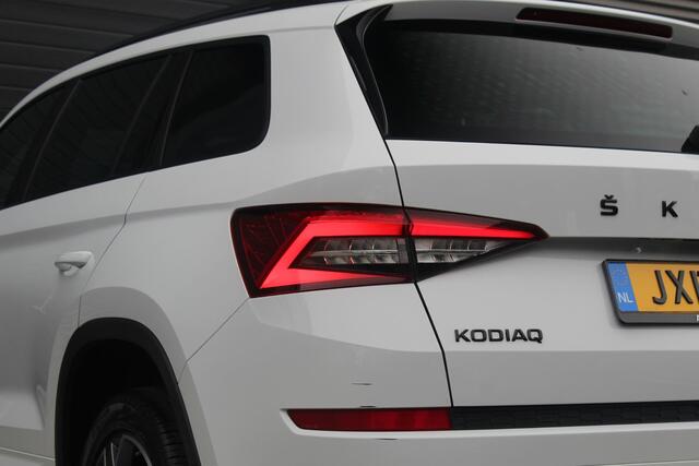 Skoda Kodiaq 2.0 TSI 4x4 Sportline Business | Panoramadak | Trekhaak | stuur en stoelverwarming | Bomvol