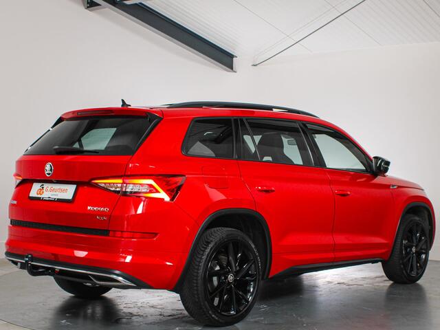 Skoda Kodiaq 2.0 TSI 4x4 Sportline, 7-Persoons, Panoramadak, 360 Camera, Memory Stoelen, Assistentiepakket, Zeer complete uitvoering!