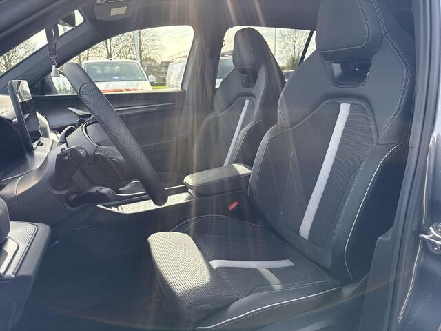 Skoda Kodiaq Sportline Business 1.5 TSI PHEV 150 kW / 204 PK SU V | Panoramadak | Trekhaak wegklapbaar | 4000,- Inruilvoordeel!!