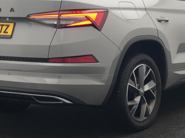 Skoda Kodiaq 1.5 TSI Sportline Business 150pk DSG | Trekhaak Af Fabriek | Adaptive Cruise | Camera | Alcantara Sportstoelen Memory & Verwarmd | Keyless | Sfeerverlichting | Apple Carplay | Virtual | Navigatie | DAB |