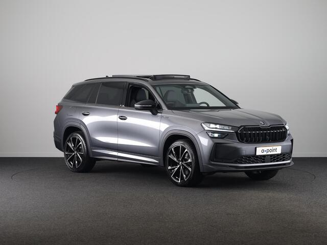 Skoda Kodiaq 1.5 TSI PHEV Sportline Business 204pk | 20 inch | Trekhaak | Panoramadak | Winter pakket | Blind Spot | Adaptive Cruise | Stoelverwarming | Camera | Light & View