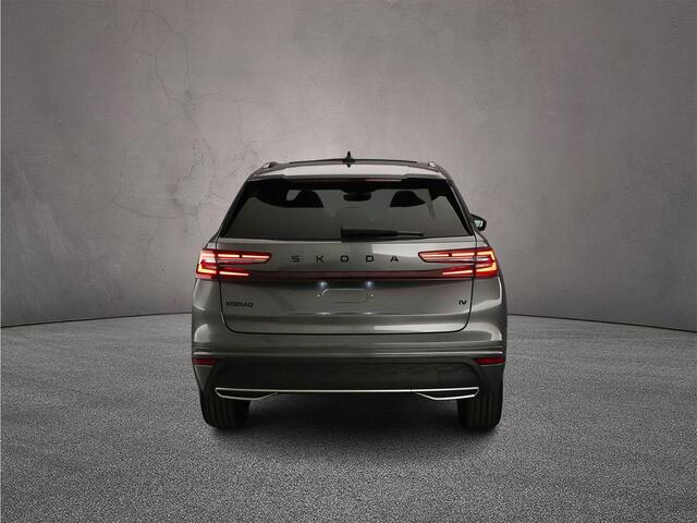 Skoda Kodiaq Sportline Business 1.5 TSI PHEV 204pk DSG Automaat Trekhaak, Panoramadak, Adaptive cruise control, Achteruitrijcamera, LED matrix koplampen