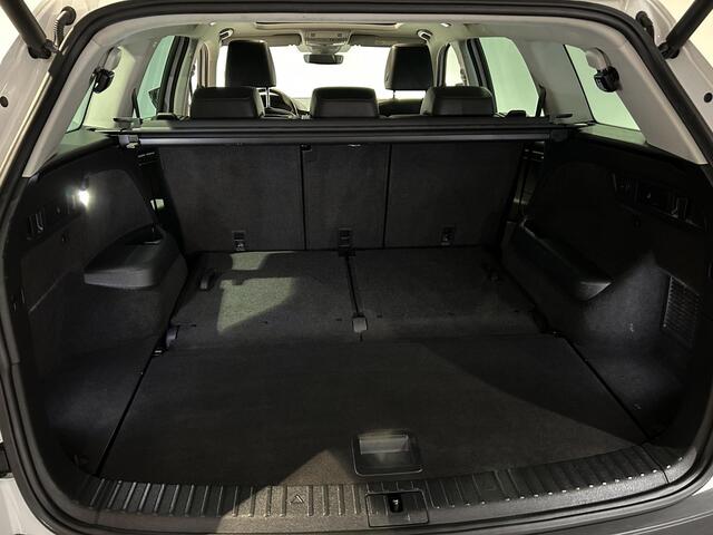 Skoda Kodiaq 1.5 TSI Limited Business Edition 7p. | Panoramadak | Trekhaak | Navigatie | Elek. Achterklep |