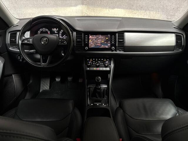 Skoda Kodiaq 1.4 TSI Sport (APPLE CARPLAY, GROOT NAVI, LEDER, STOELVERWARMING, SPORTSTOELEN, ADAPTIVE CRUISE, LED KOPLAMPEN, NIEUWSTAAT)