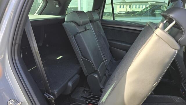 Skoda Kodiaq 1.5 TSI Sportline Business 7p. | NAP | Automaat | Stoelverwarming | ACC | Carplay | 1e eigenaar | Digital Dashboard | BTW | Dealeronderhouden | Memory | 1/2 Leder