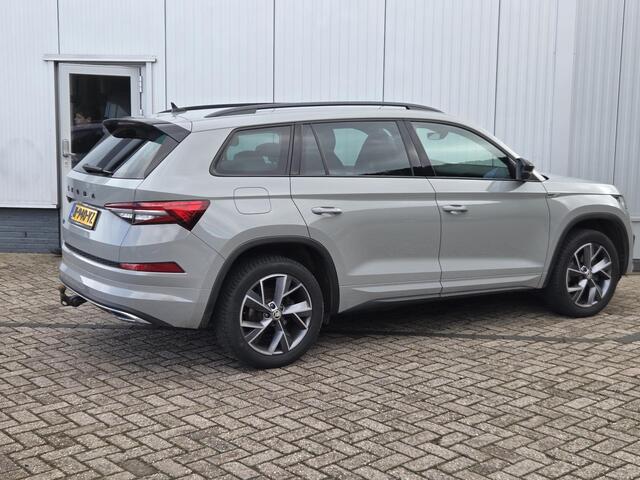 Skoda Kodiaq 1.5 TSI Sportline Business, 7-Persoons, Trekhaak, Stuurverwarming!