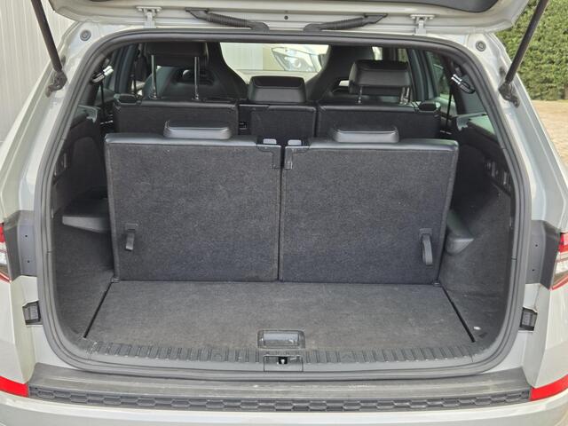 Skoda Kodiaq 1.5 TSI Sportline Business, 7-Persoons, Trekhaak, Stuurverwarming!