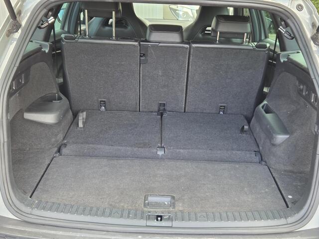 Skoda Kodiaq 1.5 TSI Sportline Business, 7-Persoons, Trekhaak, Stuurverwarming!