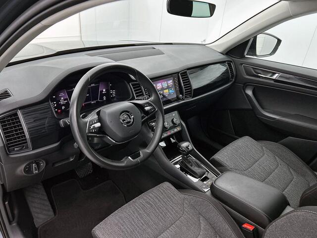 Skoda Kodiaq 1.5 TSI 150pk Automaat Style 7p. | Navigatie | Apple Carplay/Android Auto | Adaptive Cruise Control | Parkeer sensoren | Camera | Elektrische achterklep | Stoel- en stuurverwarming | Virtual Cockpit | Keyless Entry/Start | Ledverlichting | Getinte ramen |