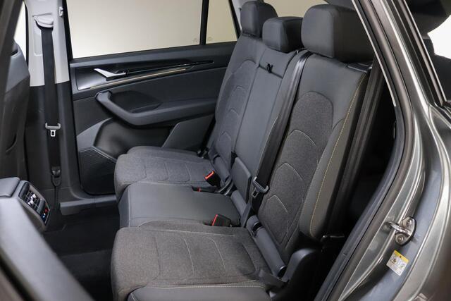 Skoda Kodiaq 1.5 TSI MHEV Business Edition 7-Persoons Panoramadak, Trekhaak, ACC, LED, Memory