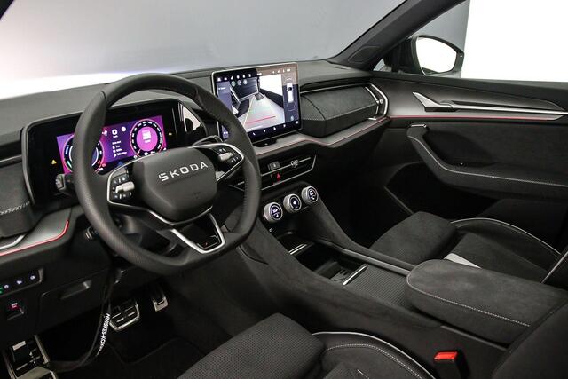 Skoda Kodiaq Sportline Business 1.5 TSI PHEV 204pk DSG Automaat Trekhaak, Panoramadak, Adaptive cruise control, Elektrische achterklep, LED matrix koplampen, Achteruitrijcamera