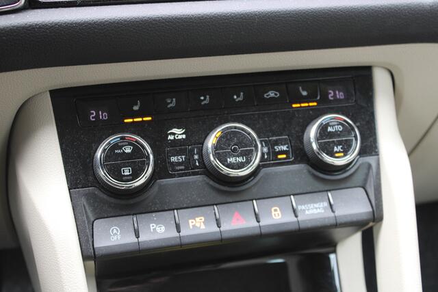 Skoda Kodiaq 1.4 TSI Style Business NAVI LED 360 TREKHAAK 150Pk 179000KM!!!