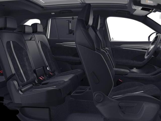 Skoda Kodiaq 1.5 TSI MHEV Sportline Business 7p | Panoramadak | Trekhaak | Light & View | Elek. bestuurdersstoel | Adaptive Cruise | Blind Spot |