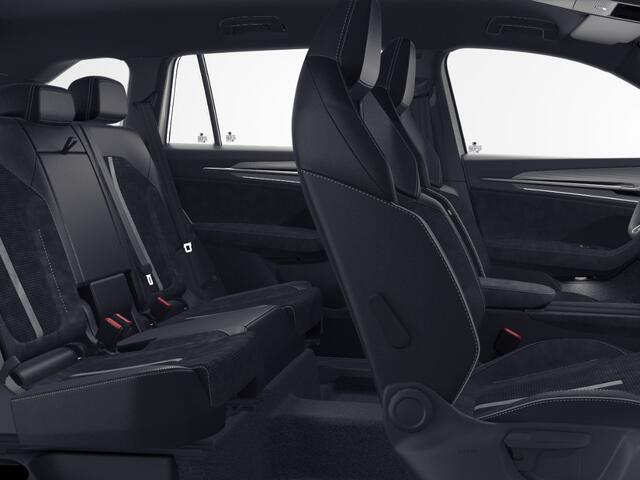 Skoda Kodiaq Sportline Business 1.5 TSI PHEV 150 kW / 204 PK | Steel Grey | 19'' tirsuli aero velgen | Trekhaak wegklapbaar