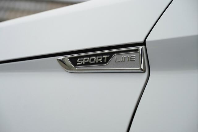 Skoda Kodiaq 1.5 TSI 150PK! Automaat Sportline Business BJ2020 Lmv 20" | Led V+A | Pdc | Achteruitrijcamera | App-Connect | Navi | Virtual cockpit | Climate control | Cruise control | Elek. Be stoel+Mem | Sportstoelen/Sportstuur | Verwarmde voorstoelen | Zwarte hemel