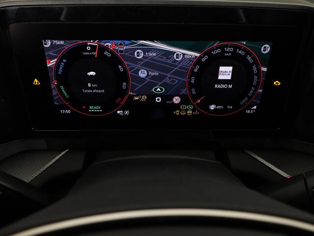 Skoda Kodiaq Sportline Business PHEV 1.5 TSI 204 pk 6 versn. DSG | Panoramadak | Wegklapbare trekhaak | Winter pakket | Verwarmbare vooruit