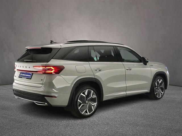Skoda Kodiaq Sportline Business 1.5 TSI PHEV 204pk DSG Automaat Trekhaak, Panoramadak, Adaptive cruise control, Achteruitrijcamera, LED matrix koplampen