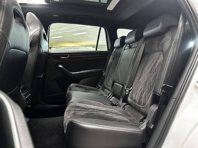 Skoda Kodiaq 2.0 TSI 4x4 Sportline Business/ 191pk!/ Trekhaak/ 19'' LMV/ Keyless/ Camera/ Virtual Cockpit/ Sportstoelen/ Panorama-Dak/ elek. Stoelen + Memory/ Stoelverw./ Apple + Android/ LED Koplampen/ Dode-HOEK./ Adaptive Cruise.