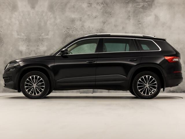 Skoda Kodiaq 1.4 TSI 4x4 Sport 150Pk Automaat (PANORAMADAK, APPLE CARPLAY, GROOT NAVI, CANTON AUDIO, CAMERA, MEMORY SEAT, STOELVERWARMING, ADAPTIVE CRUISE, ELEK ACHTERKLEP, NIEUWSTAAT)