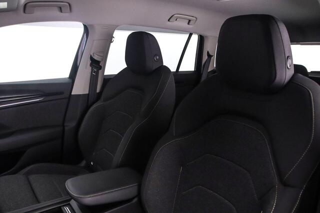 Skoda Kodiaq Tour Edition 1.5 TSI PHEV 204pk DSG Automaat Trekhaak, Adaptive cruise control, Achteruitrijcamera, Parkeersensoren, LED koplampen, App connect, Stoelverwarming