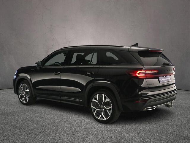 Skoda Kodiaq Sportline Business 7p 1.5 eTSI 150pk DSG Automaat Trekhaak, 3e zitrij, Panoramadak, Adaptive cruise control, Achteruitrijcamera, LED matrix koplampen