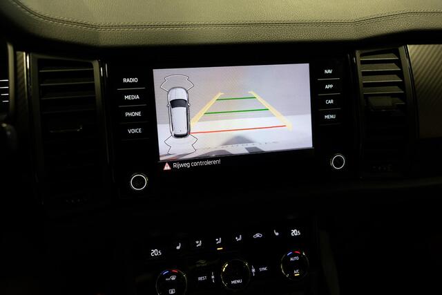 Skoda Kodiaq 1.5 TSI Sportline Business / 150pk / Trekhaak / Panorama dak / Achteruitrij camera /
