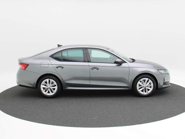 Skoda OCTAVIA Business Edition 1.5 TSI 115pk | Automaat | Cruise control | Achteruitrijcamera | Apple carplay / Android auto