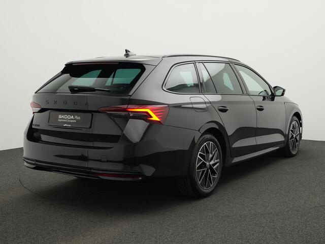 Skoda OCTAVIA Combi 1.5 TSI 150 pk DSG MHEV Sportline Business | Matrix LED | Head-up display | Achteruitrijcamera | Navigatie | Stoelverwarming