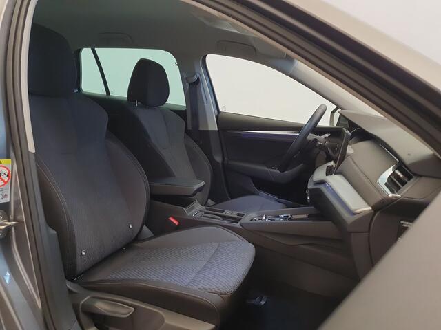 Skoda OCTAVIA Combi 1.4 TSI iV PHEV Business Wegklapbare trekhaak, Matrix LED