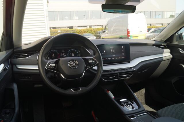 Skoda OCTAVIA Combi 1.0 TSI 110pk DSG Business Edition Plus -NAVI-ECC-DIGI-